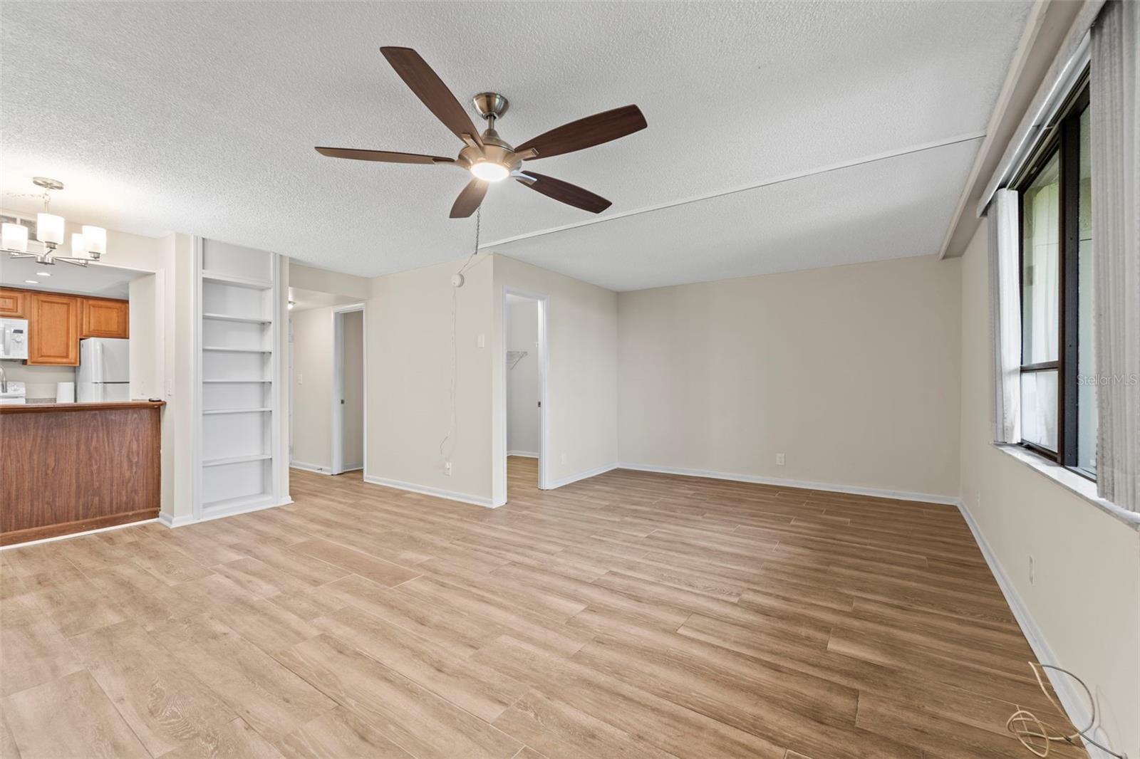 Image 10 of 36 For 2617 Cove Cay Drive 206