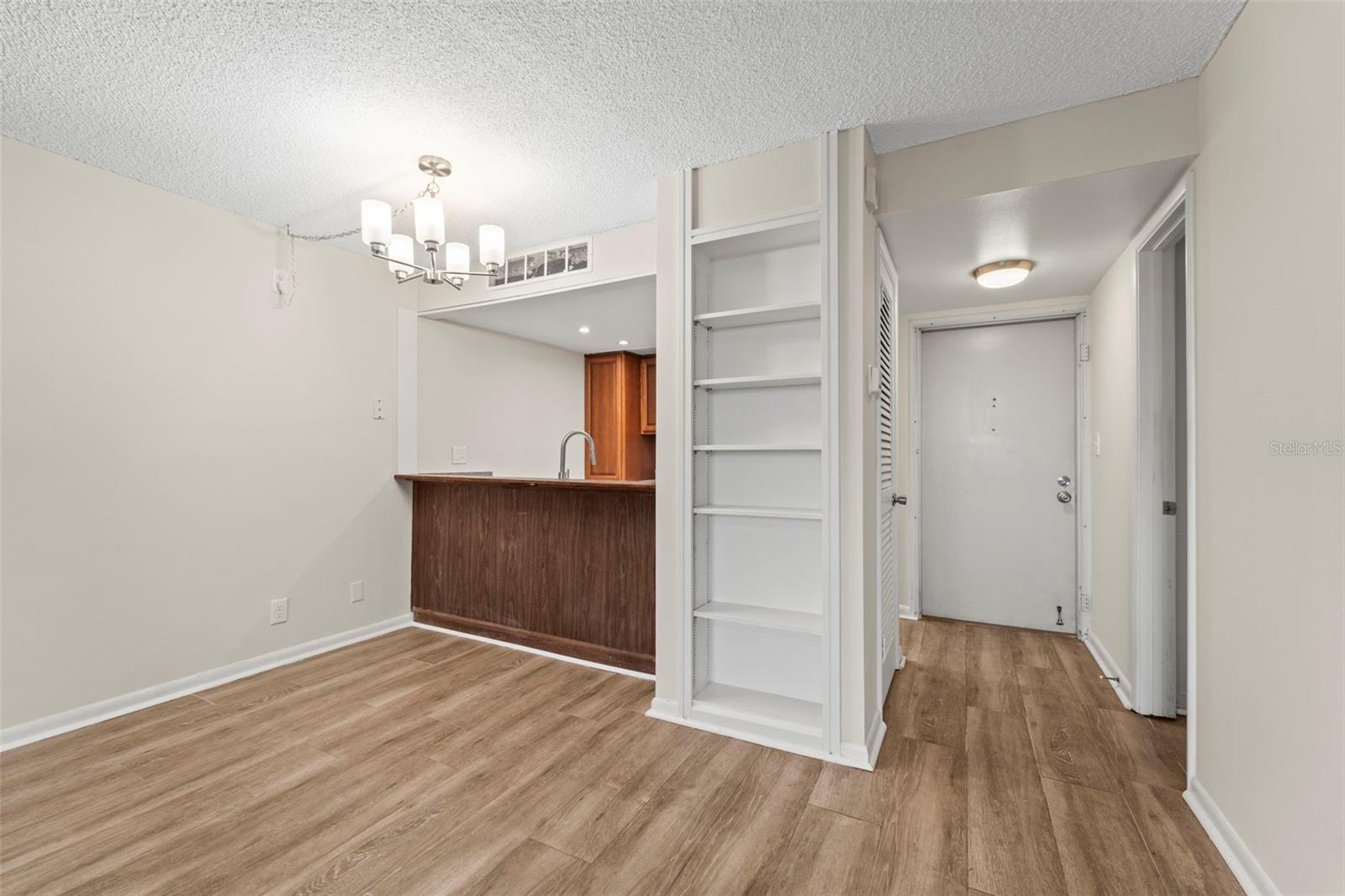 Image 20 of 36 For 2617 Cove Cay Drive 206