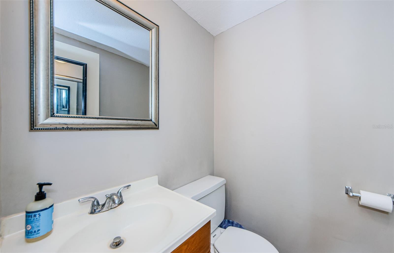 Image 13 of 15 For 433 Paula Drive 17