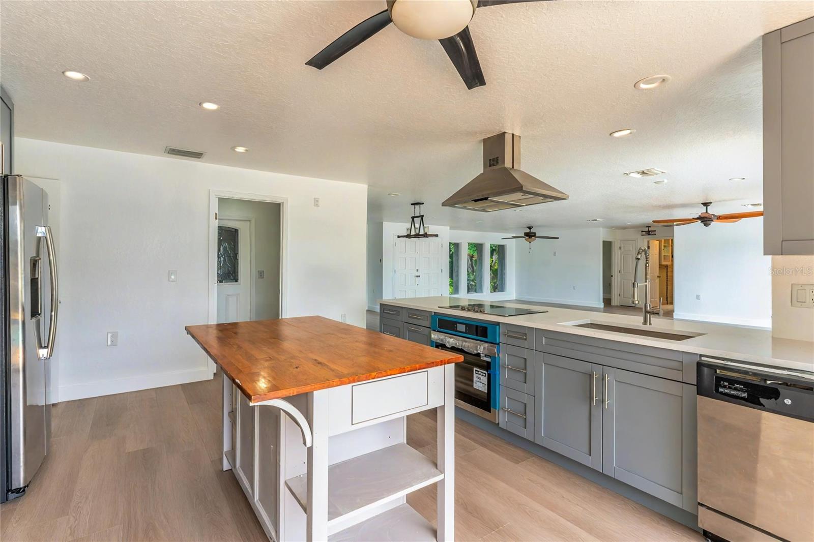 Image 18 of 60 For 3225 Rosery Road Ne
