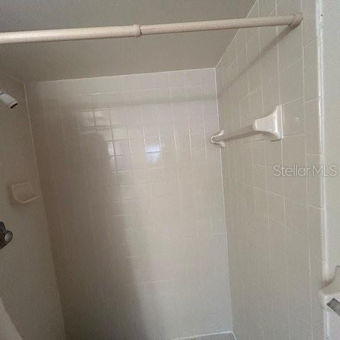 Image 17 of 23 For 1845 Highland Avenue 4-9
