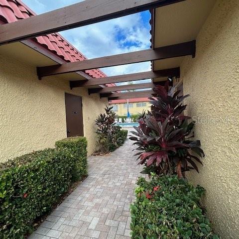 Image 21 of 23 For 1845 Highland Avenue 4-9
