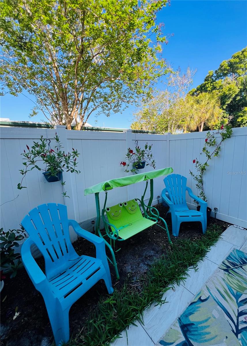 Image 18 of 23 For 1799 Highland Avenue 79