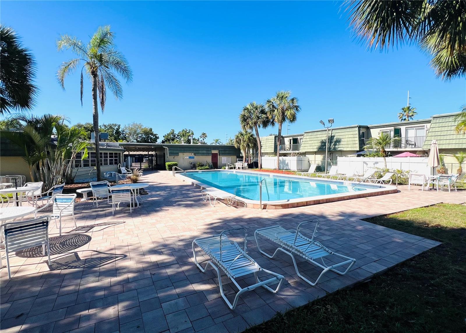 Image 21 of 23 For 1799 Highland Avenue 79