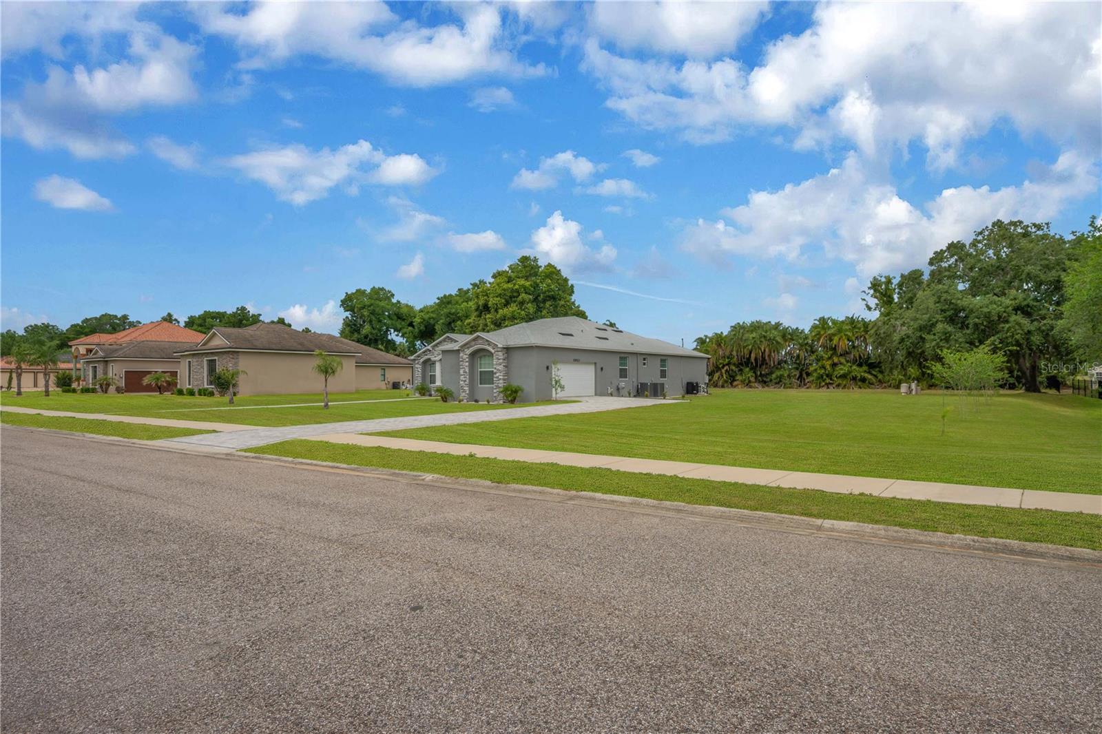 Image 10 of 64 For 10920 Flint Estates Drive