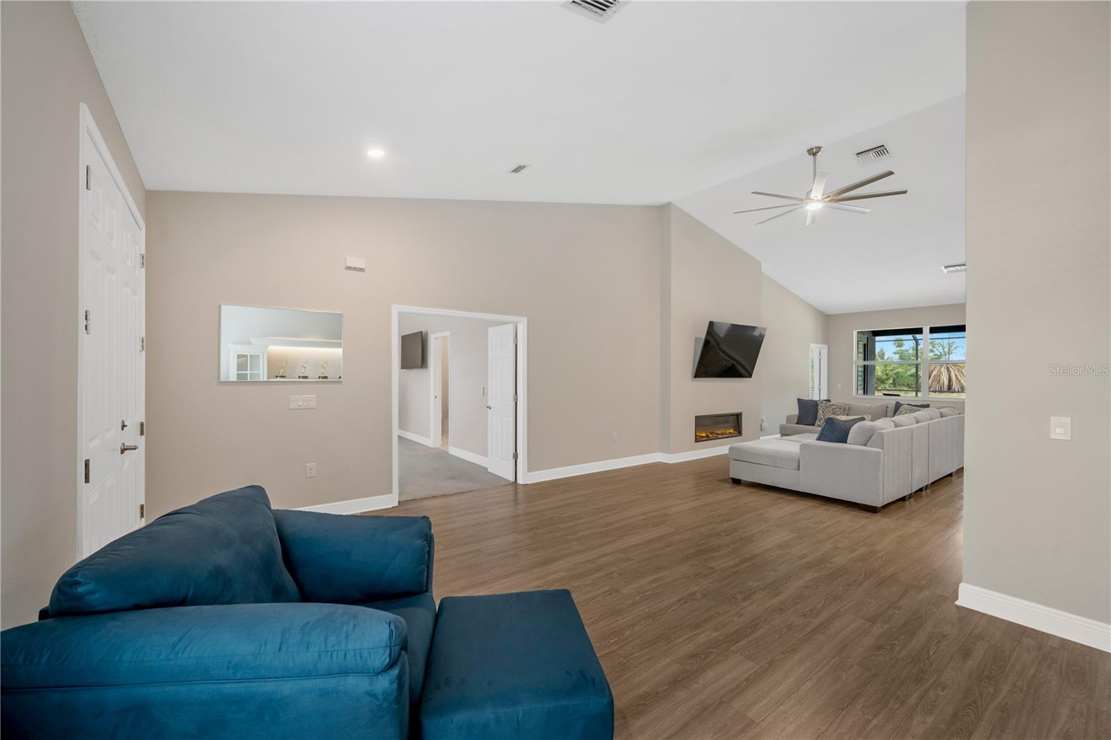 Image 21 of 64 For 10920 Flint Estates Drive