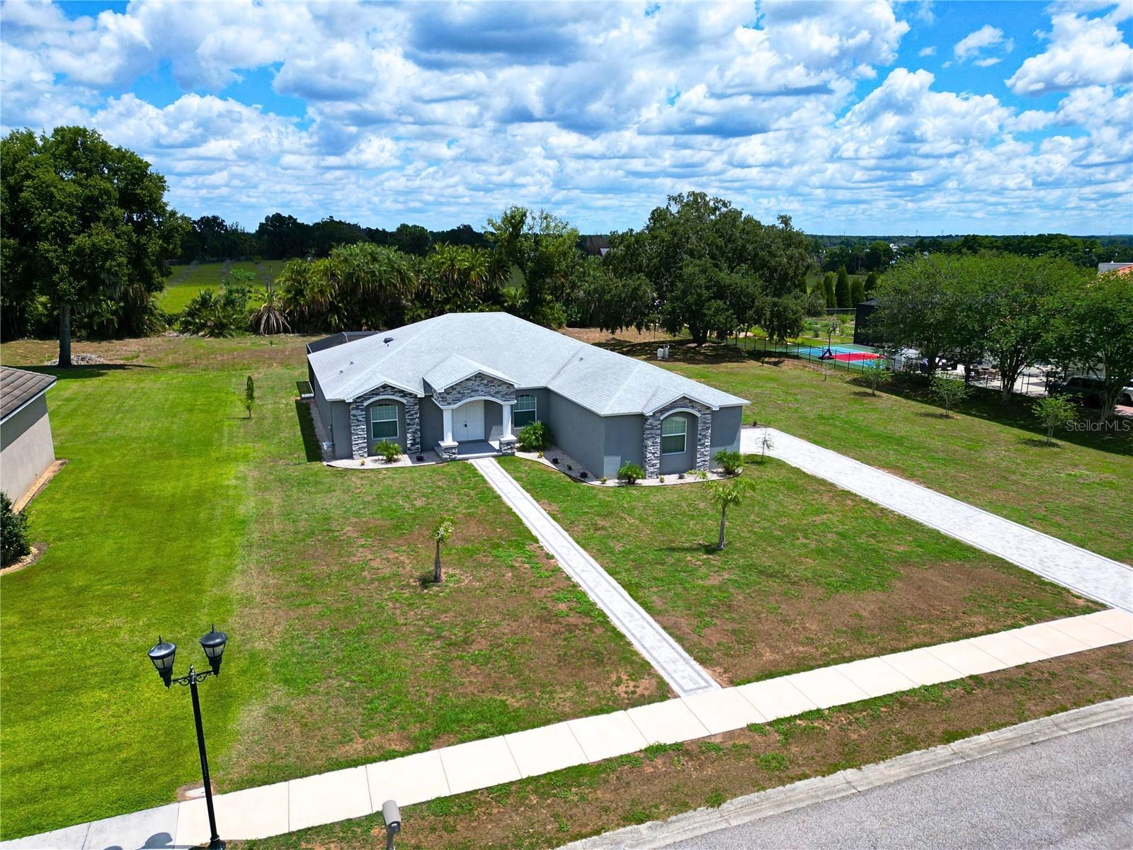 Image 7 of 64 For 10920 Flint Estates Drive
