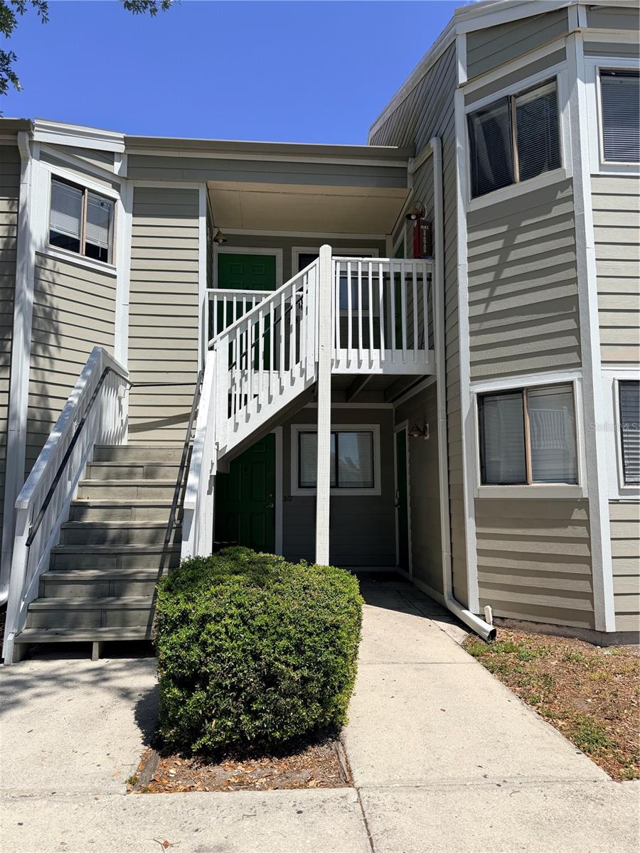 Image 3 of 4 For 7298 Ulmerton Road 802