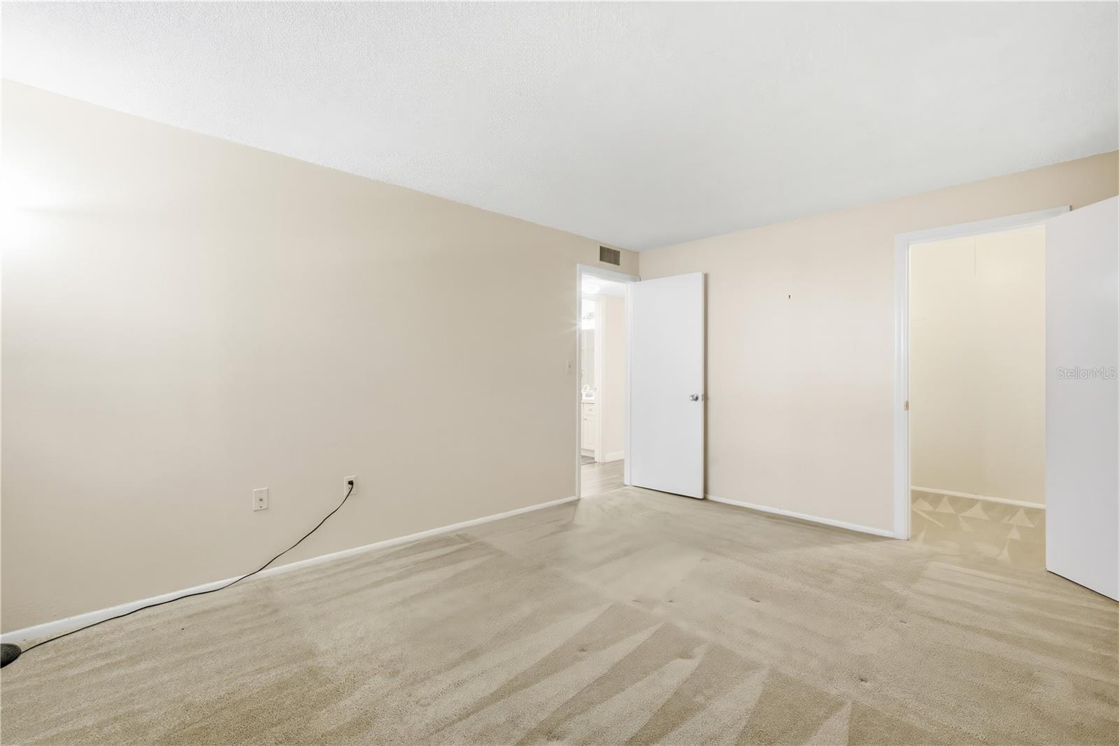Image 15 of 25 For 4315 Aegean Drive 102 C