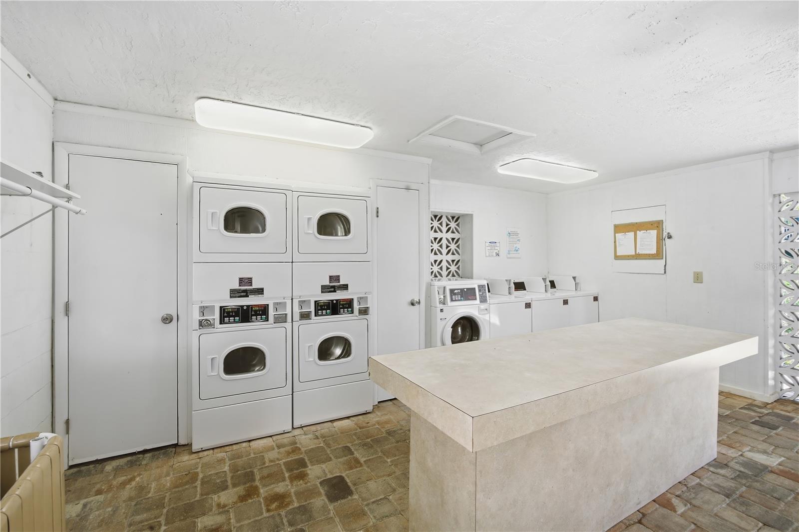 Image 21 of 25 For 4315 Aegean Drive 102 C