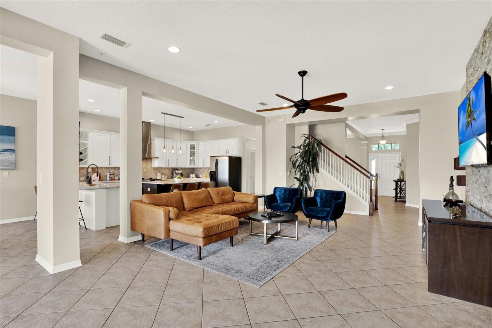 Image 19 of 72 For 7518 Ambleside Drive