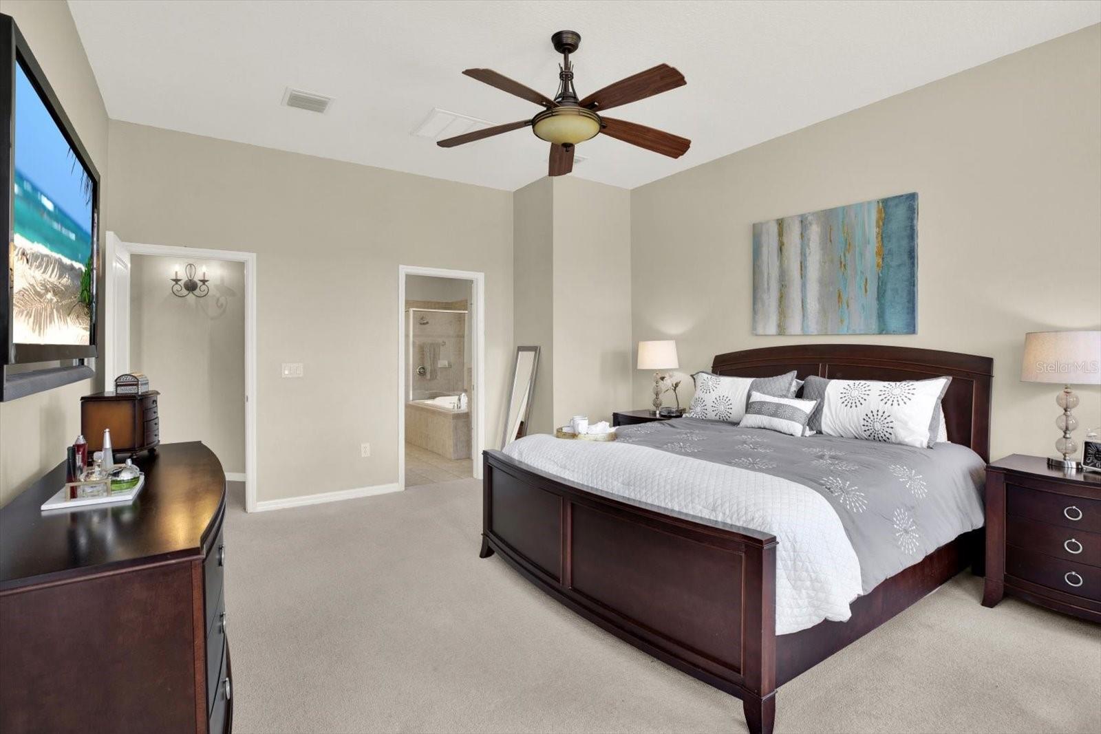 Image 33 of 72 For 7518 Ambleside Drive