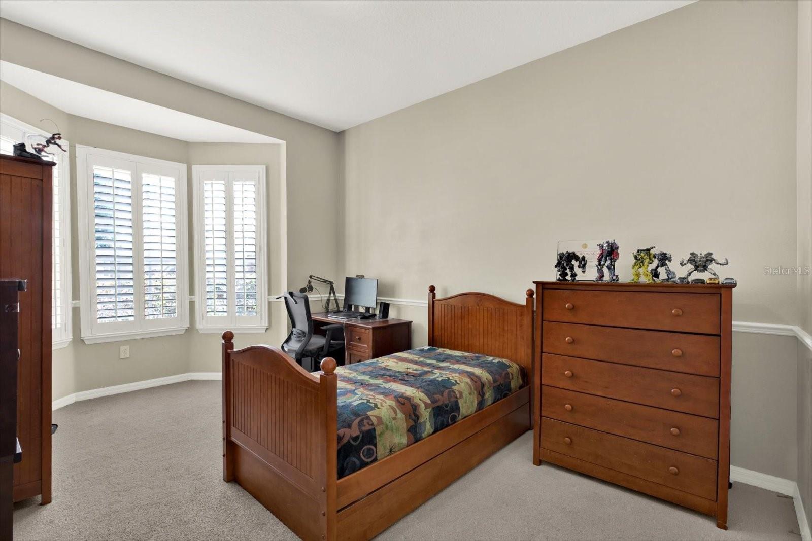 Image 43 of 72 For 7518 Ambleside Drive