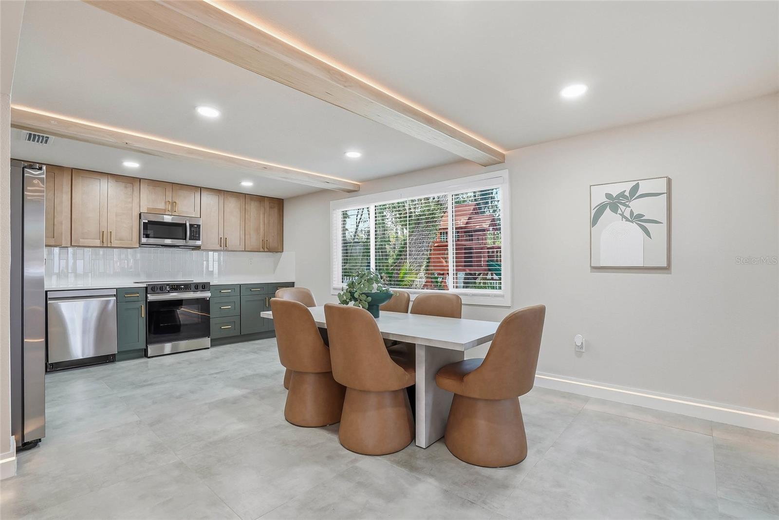 Image 16 of 63 For 5153 Bay Boulevard