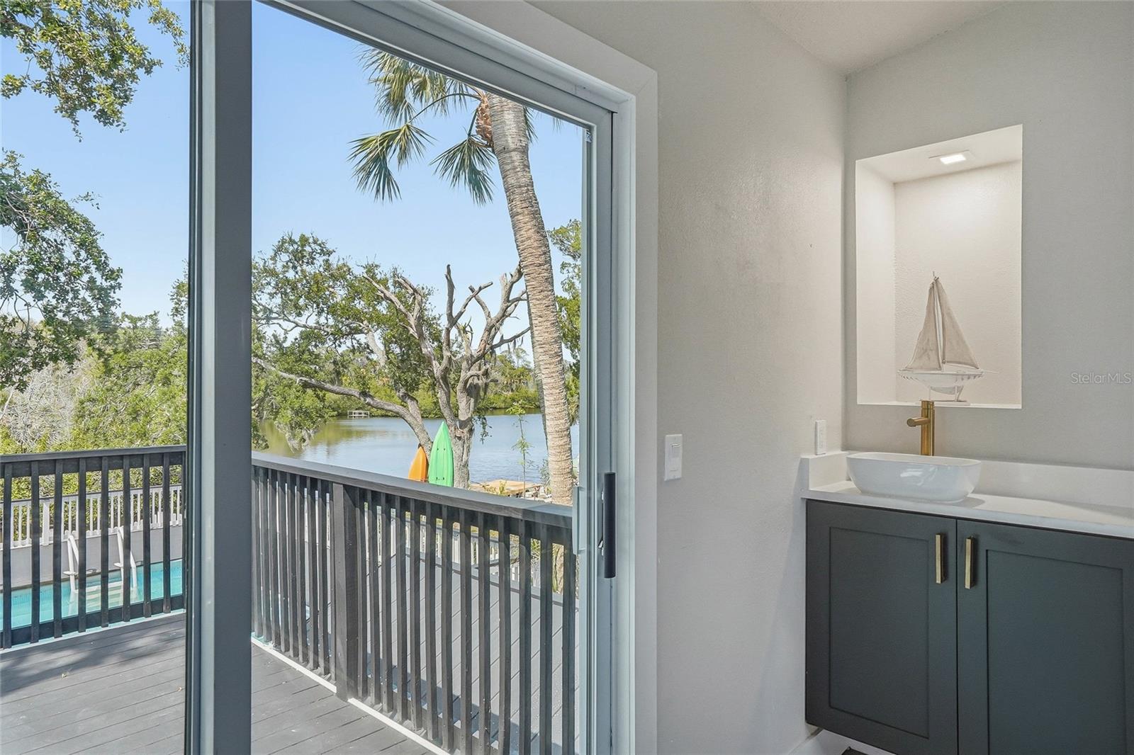 Image 40 of 63 For 5153 Bay Boulevard