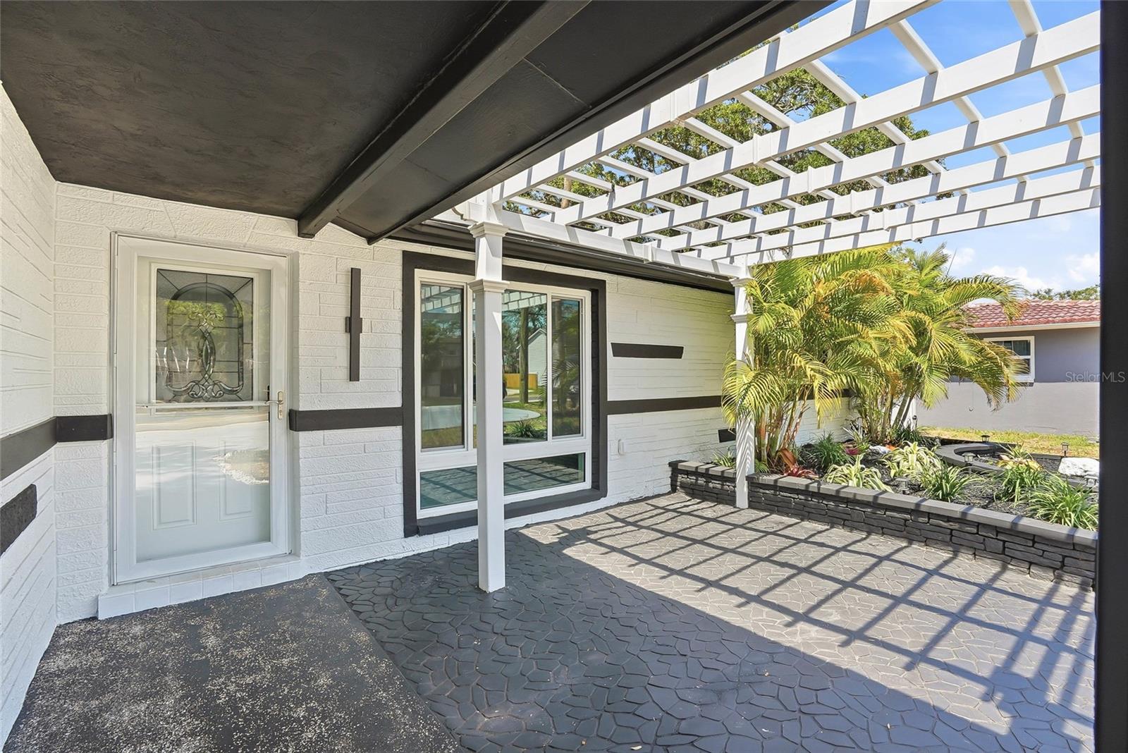 Image 8 of 63 For 5153 Bay Boulevard
