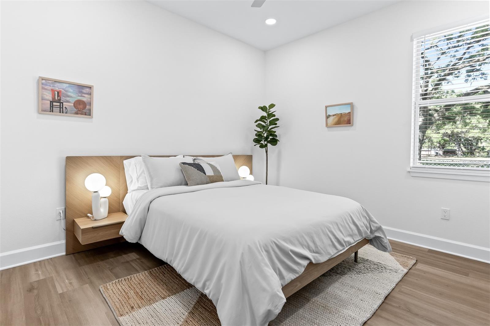 Image 18 of 56 For 11421 & 11423 Weldon Street