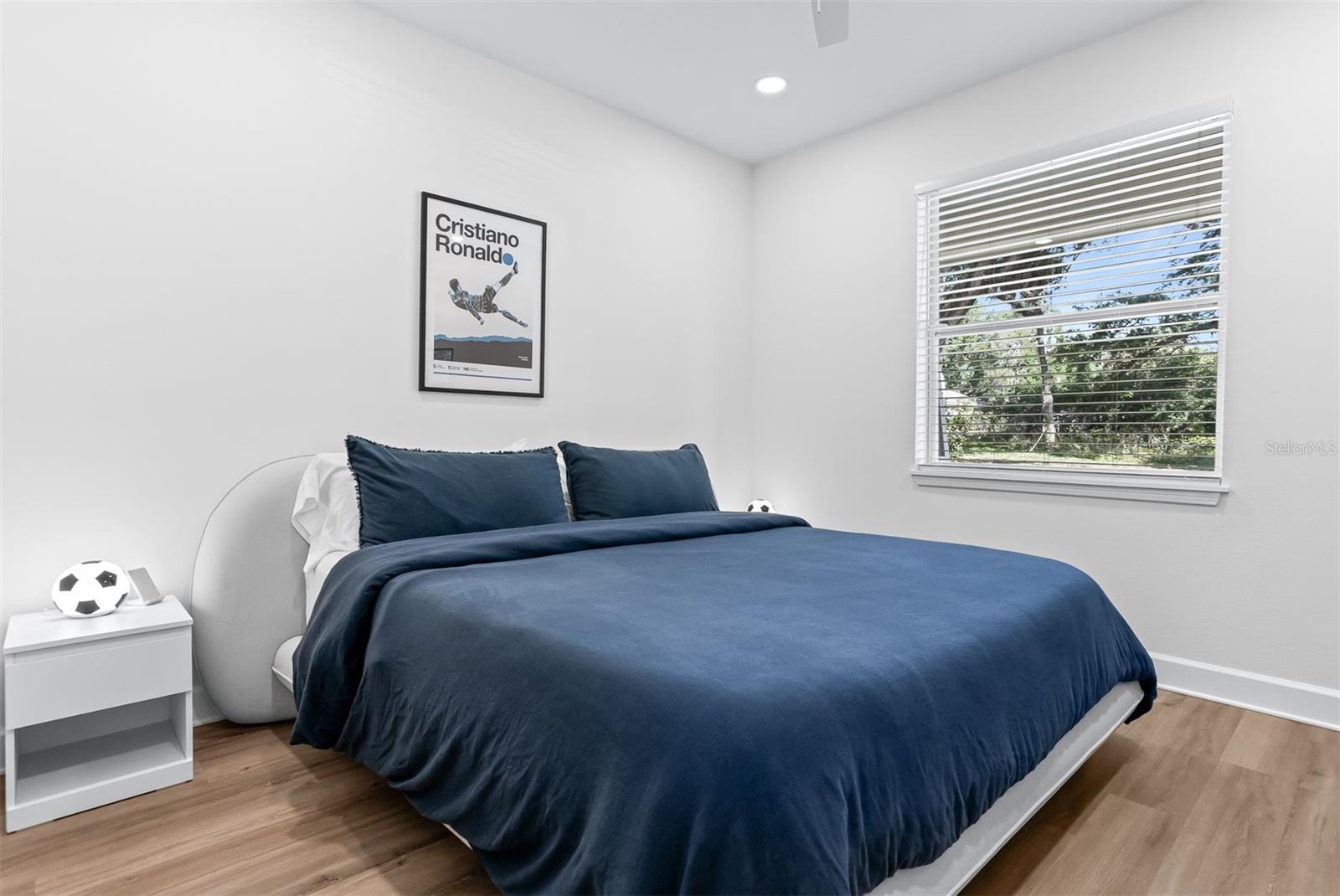 Image 20 of 56 For 11421 & 11423 Weldon Street