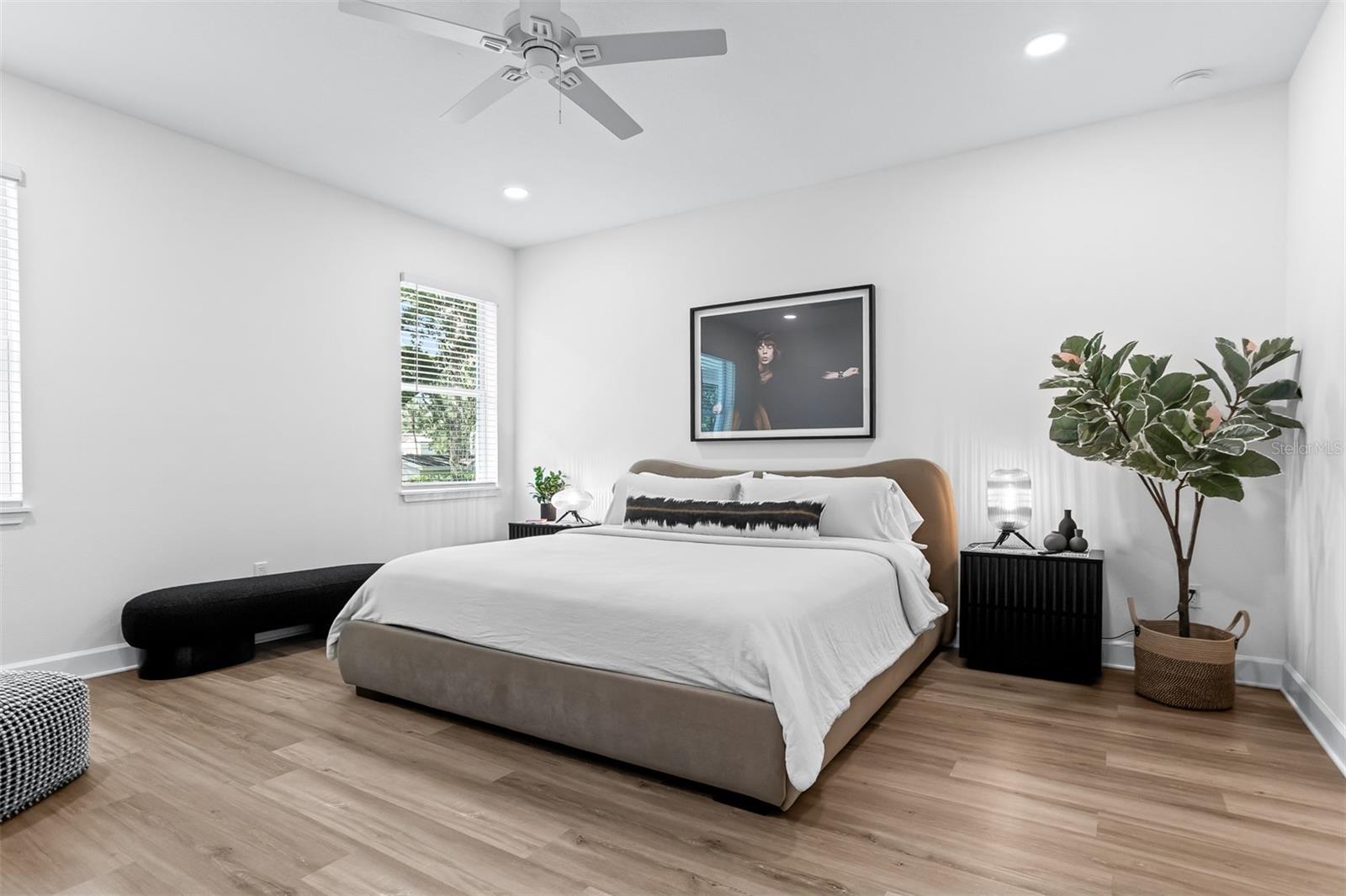 Image 21 of 56 For 11421 & 11423 Weldon Street