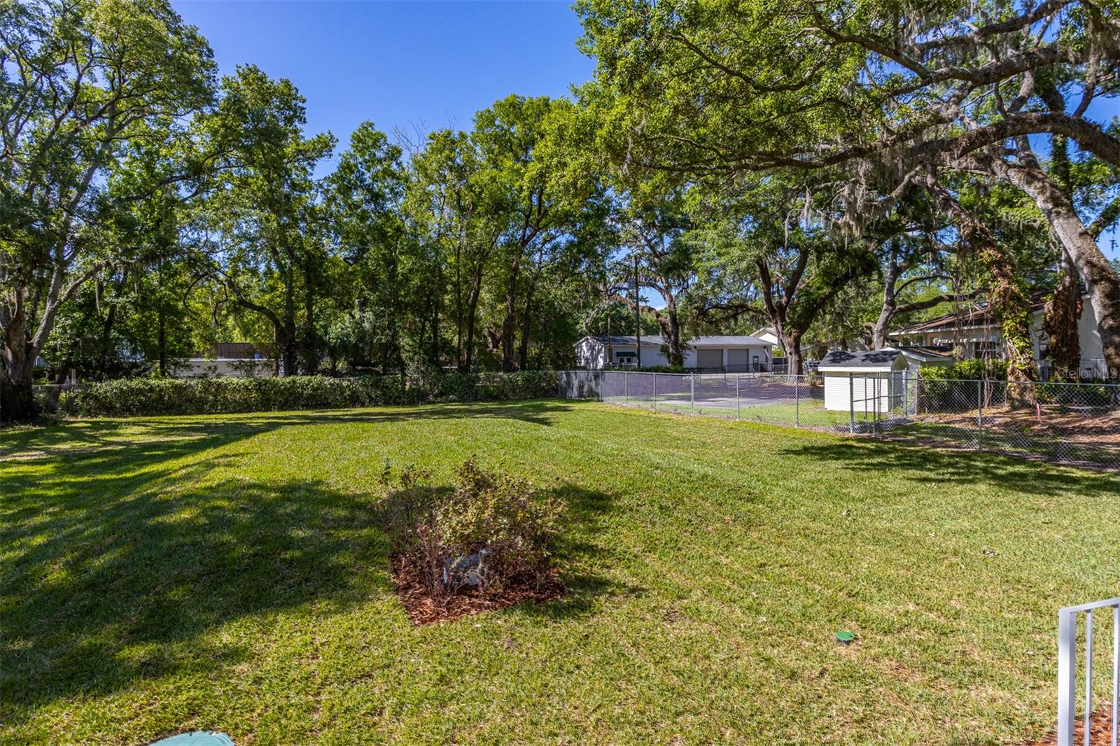 Image 26 of 56 For 11421 & 11423 Weldon Street