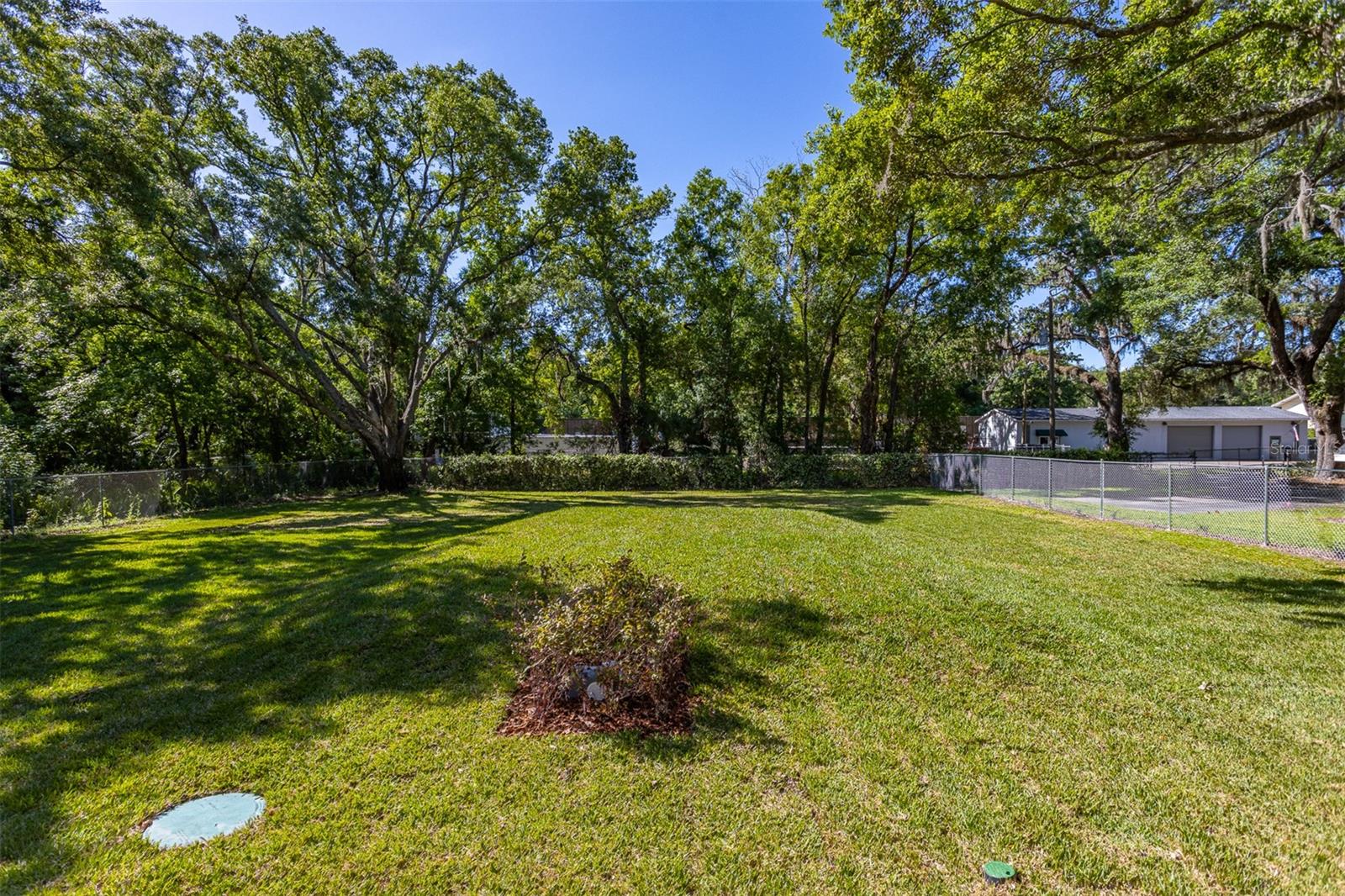 Image 27 of 56 For 11421 & 11423 Weldon Street