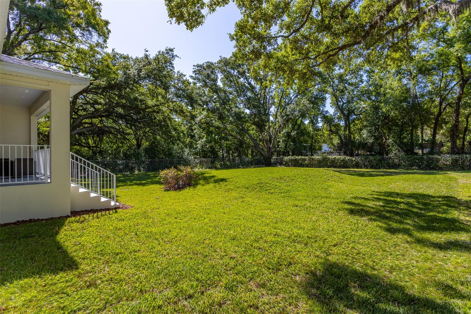 Image 28 of 56 For 11421 & 11423 Weldon Street