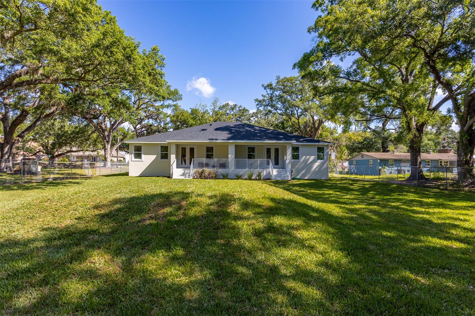 Image 31 of 56 For 11421 & 11423 Weldon Street