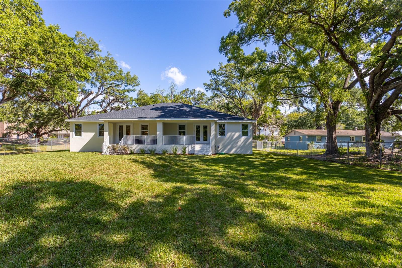 Image 32 of 56 For 11421 & 11423 Weldon Street