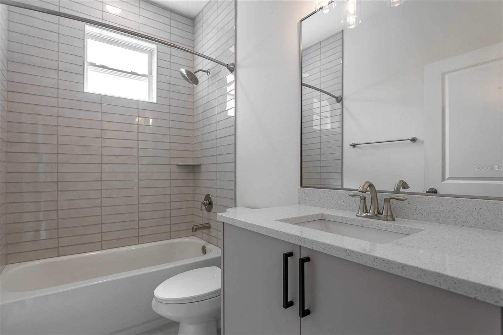 Image 40 of 56 For 11421 & 11423 Weldon Street