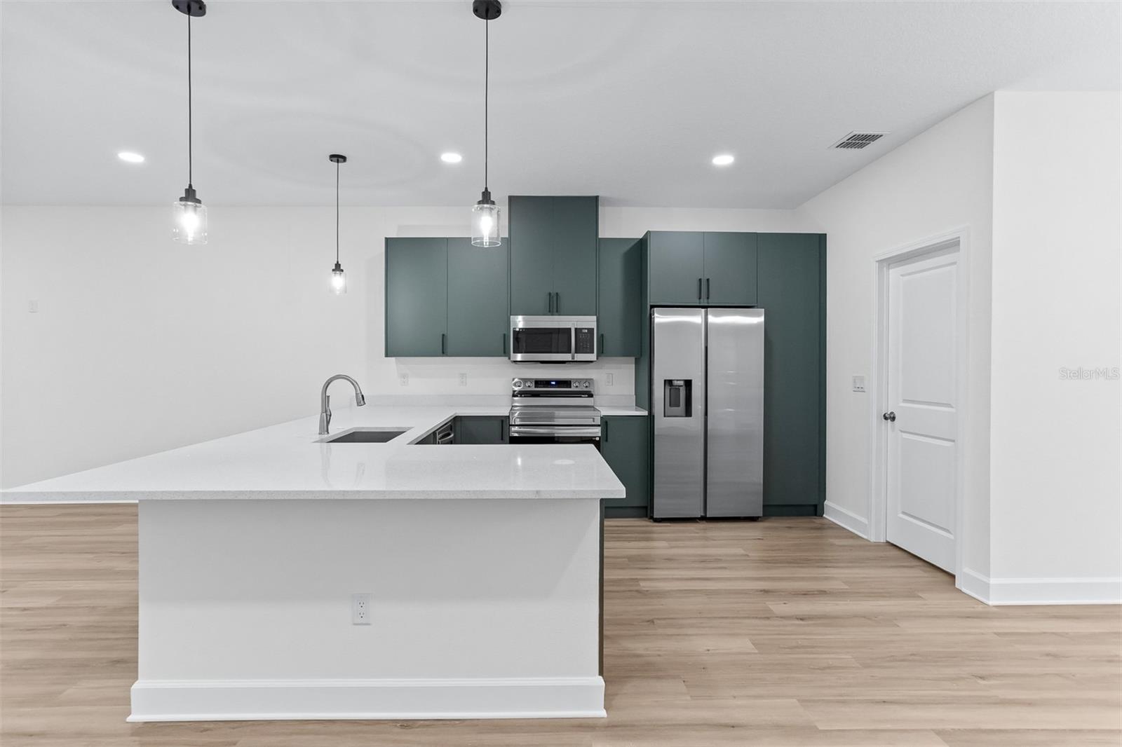 Image 51 of 56 For 11421 & 11423 Weldon Street