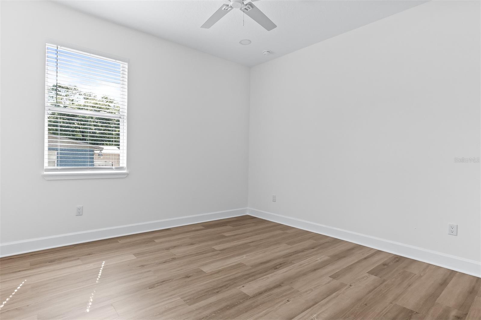 Image 55 of 56 For 11421 & 11423 Weldon Street