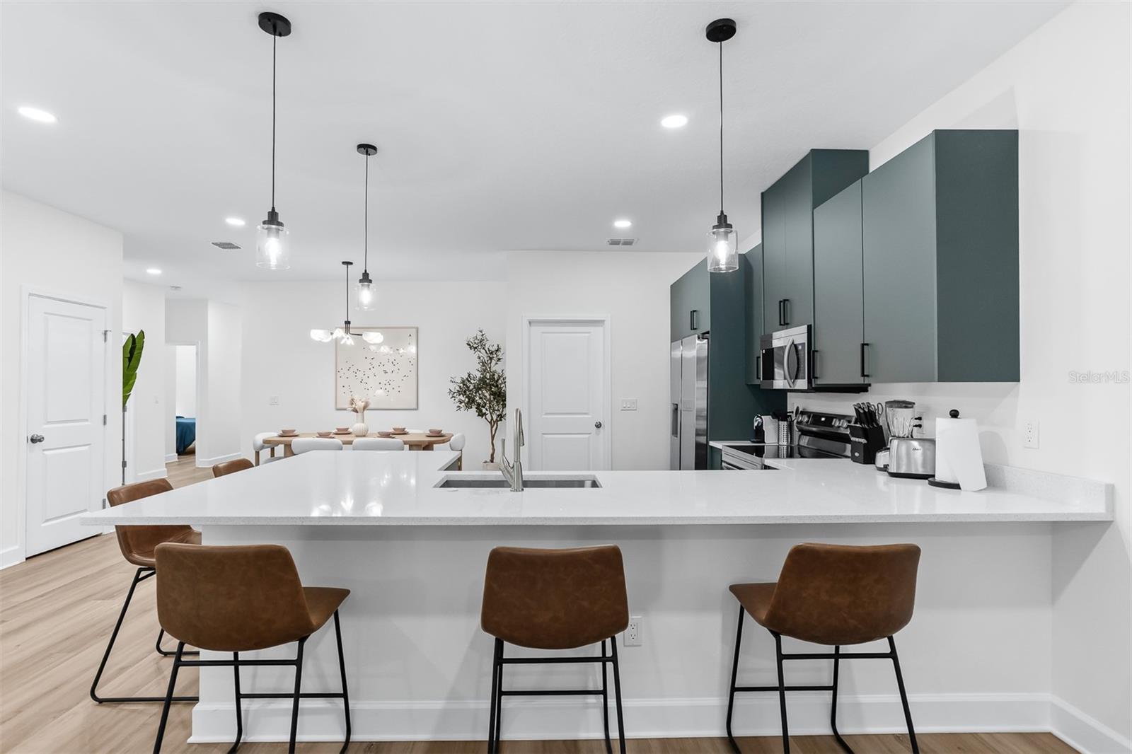 Image 9 of 56 For 11421 & 11423 Weldon Street