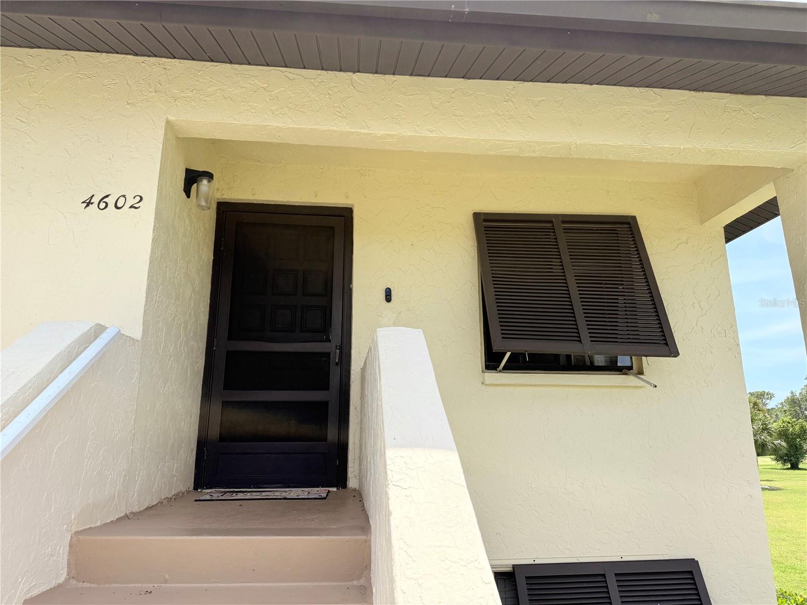 Image 4 of 55 For 4602 Longwater Chase  76