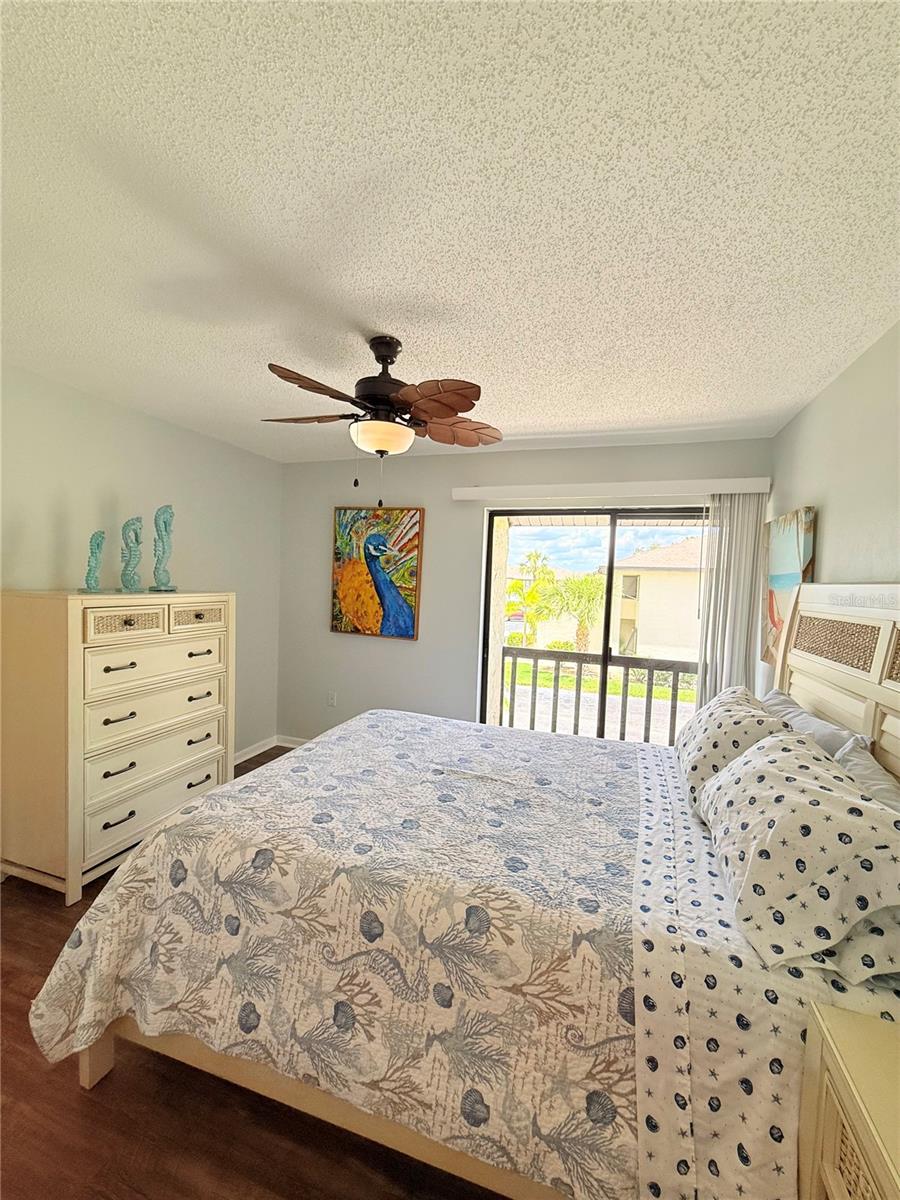Image 8 of 55 For 4602 Longwater Chase  76