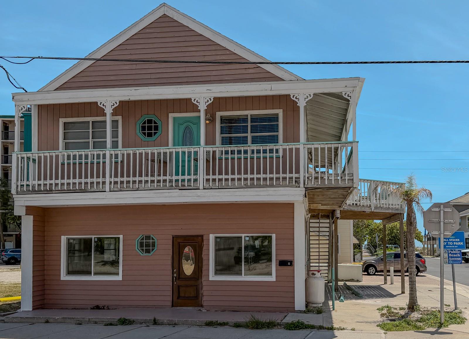 Image 9 of 39 For 13098 Gulf Boulevard