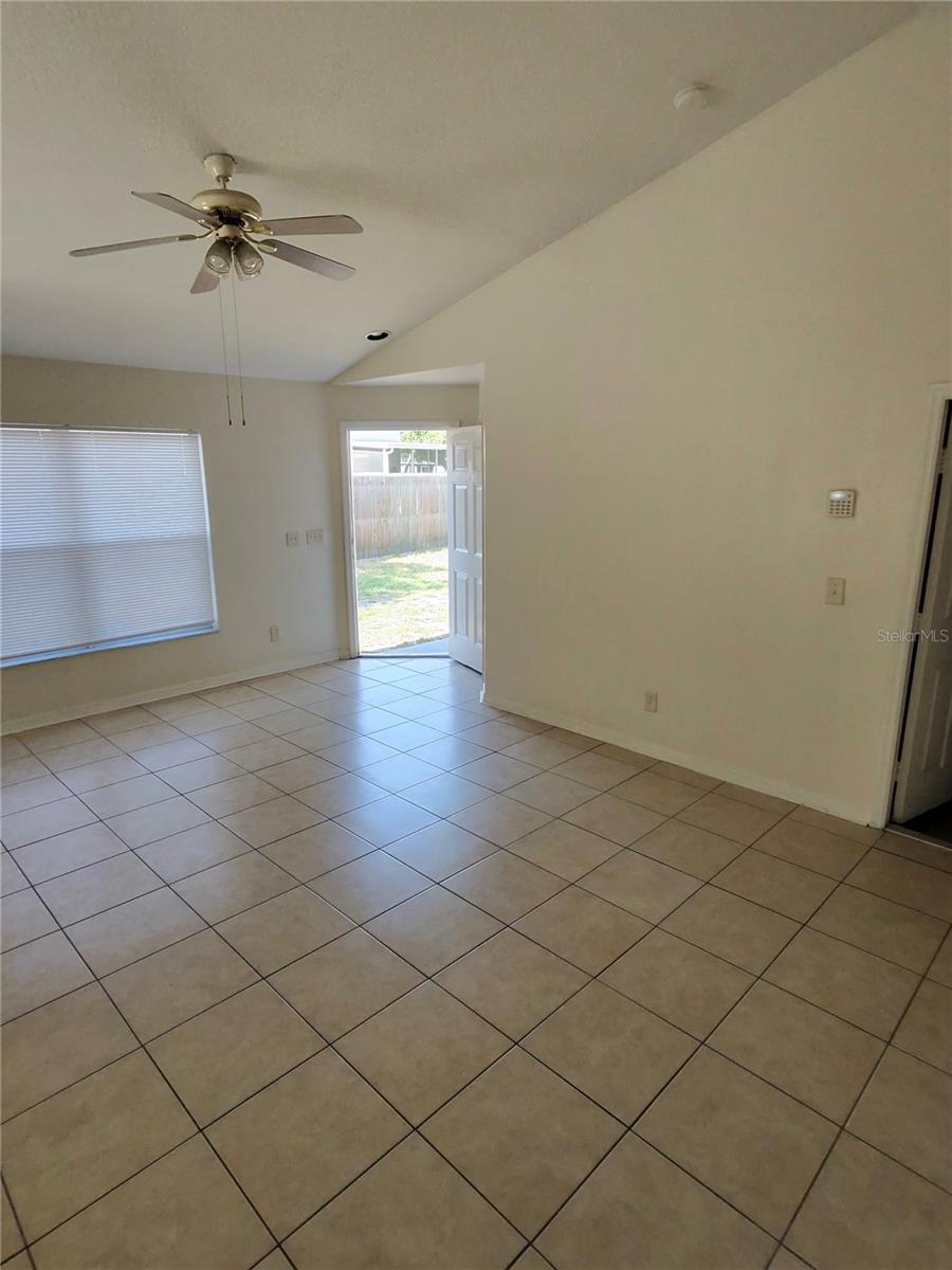 Image 5 of 26 For 11106 Havasu Court