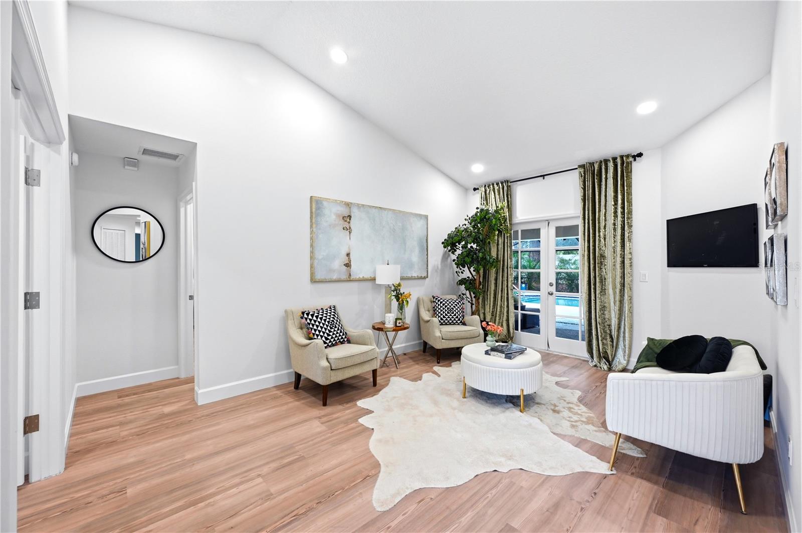 Image 12 of 28 For 14817 Farnham Way