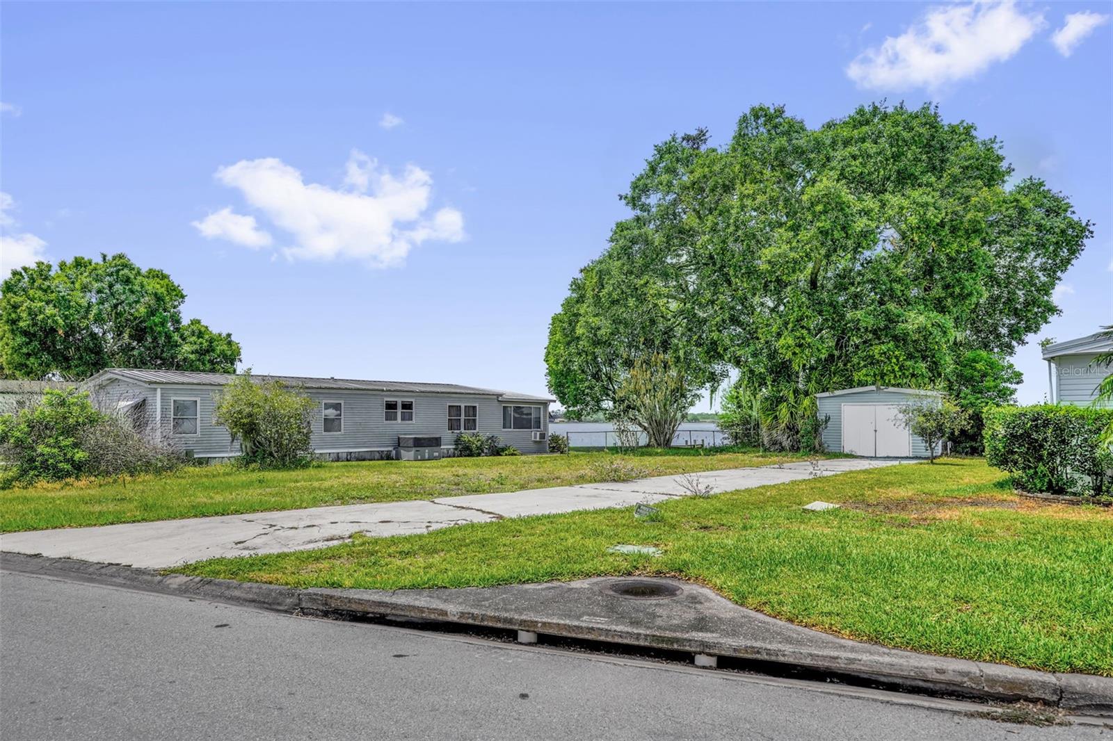 Image 13 of 20 For 2050 Thelma Drive