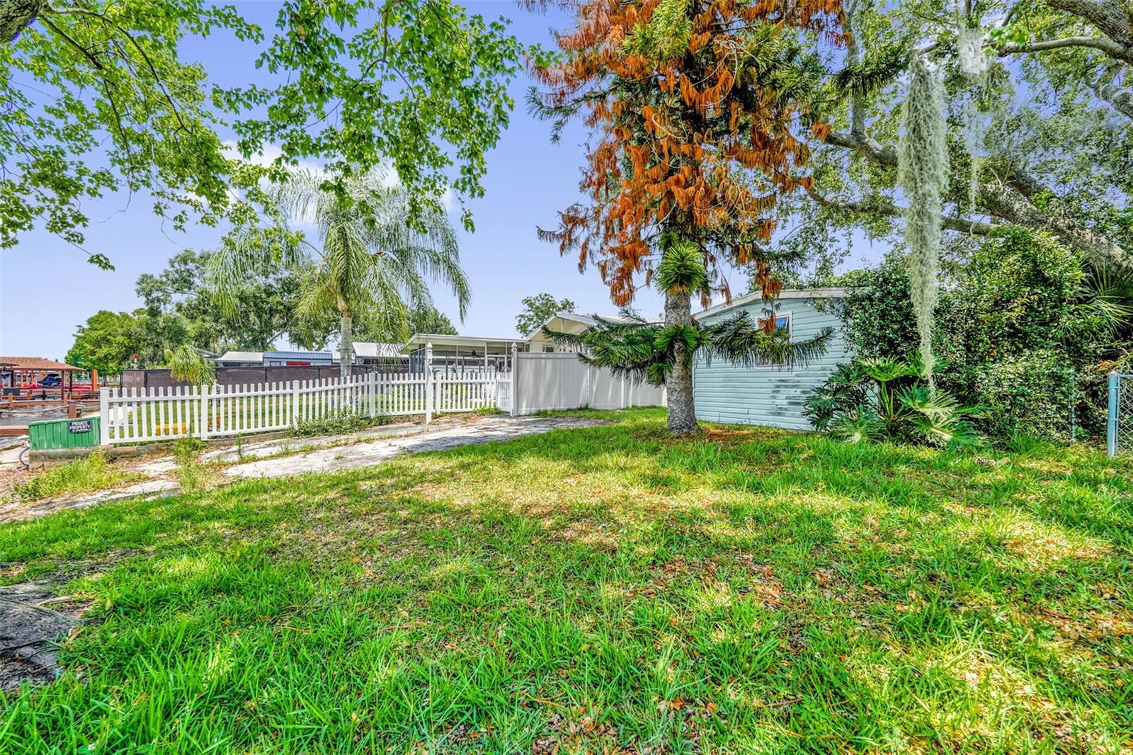 Image 8 of 20 For 2050 Thelma Drive