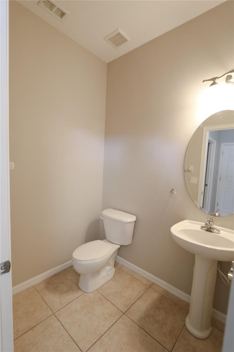Image 15 of 24 For 622 Breezeway Court