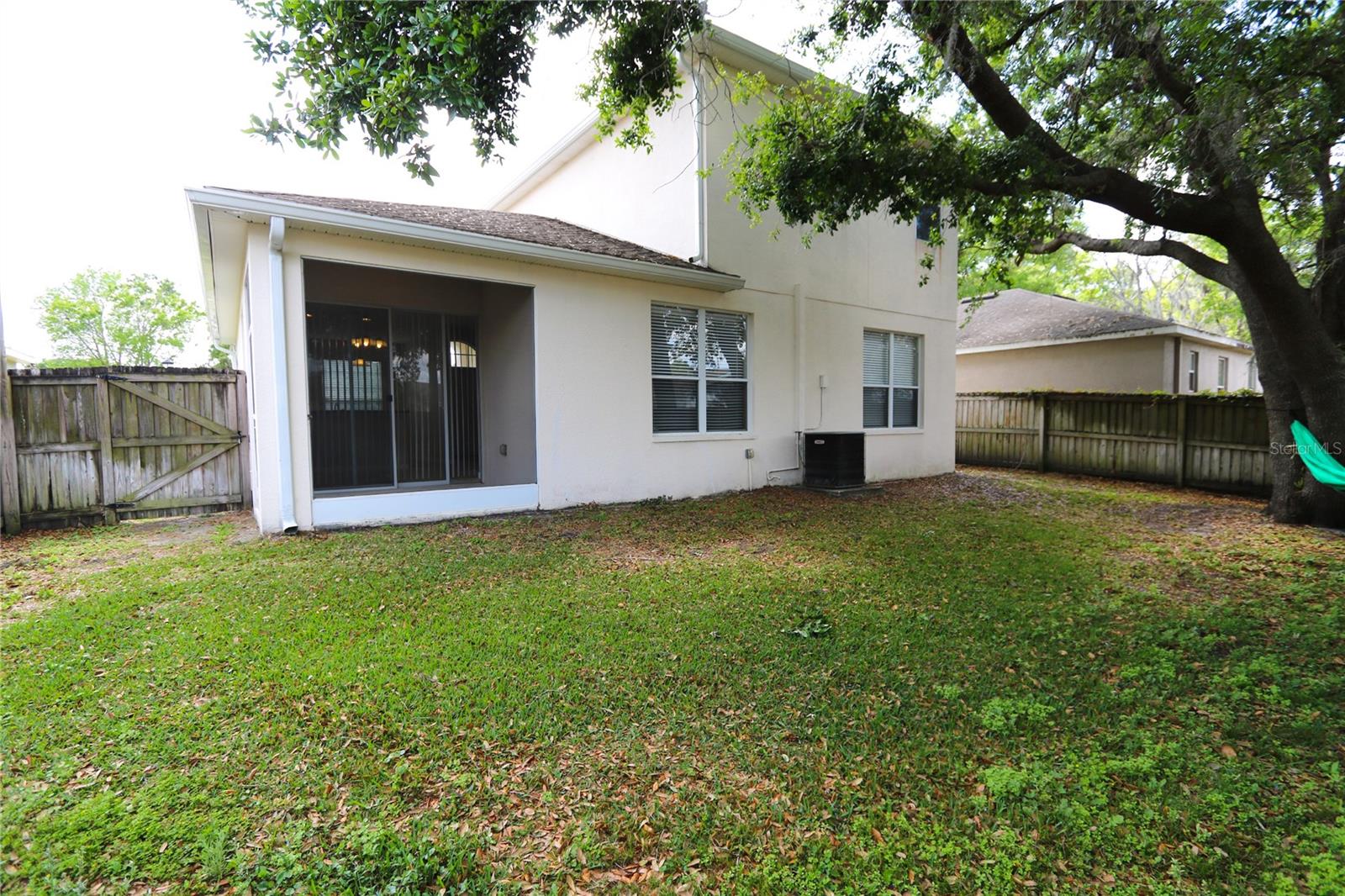 Image 23 of 24 For 622 Breezeway Court