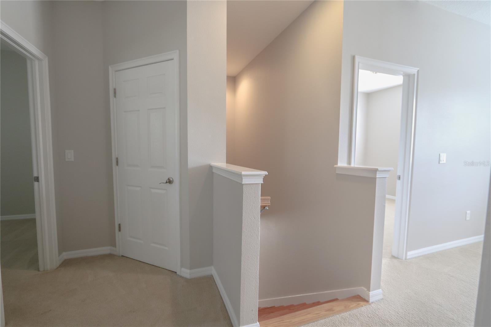 Image 8 of 24 For 622 Breezeway Court