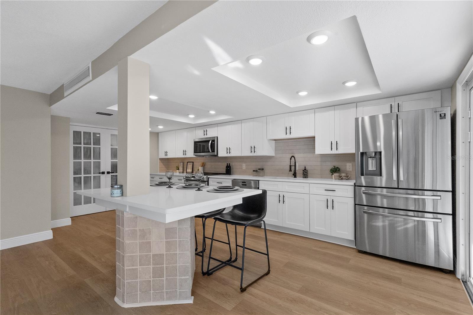 Image 9 of 26 For 4222 Fairway Circle 4222