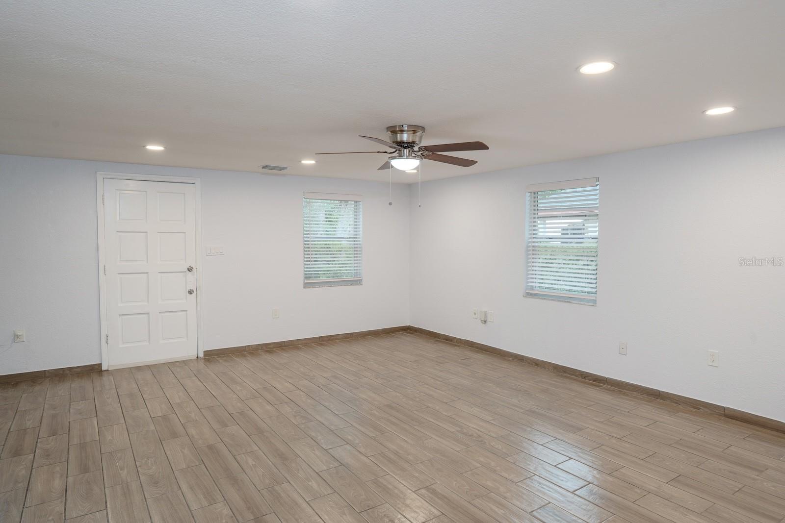 Image 10 of 44 For 503 Moore Avenue