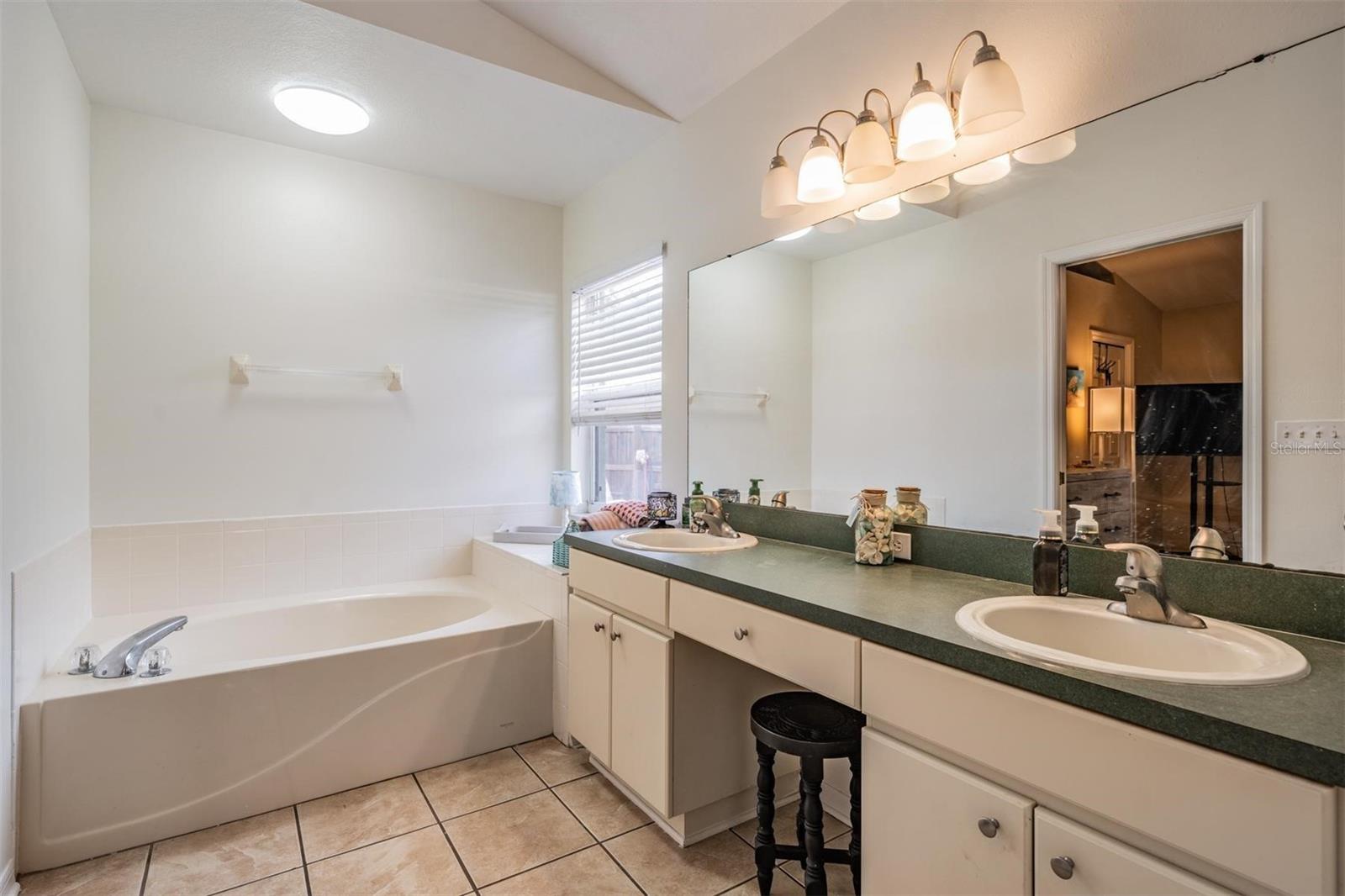 Image 16 of 44 For 4638 Tucson Court