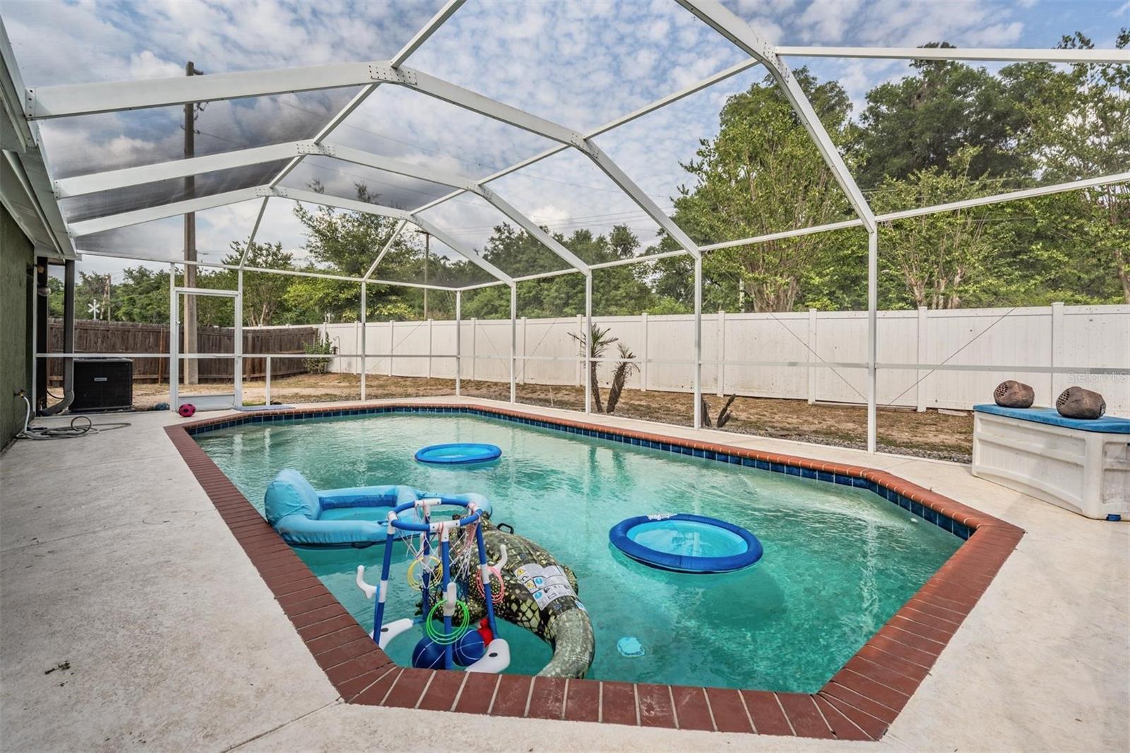 Image 30 of 44 For 4638 Tucson Court