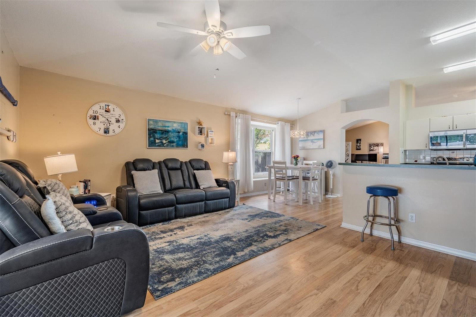 Image 6 of 44 For 4638 Tucson Court