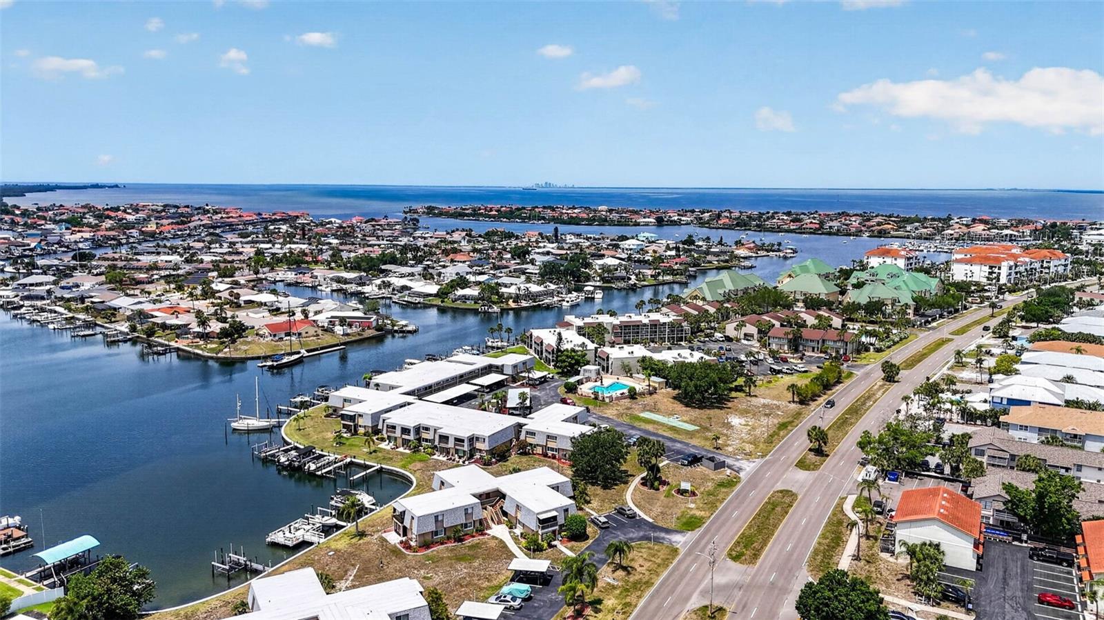 Image 63 of 79 For 1008 Apollo Beach Boulevard 206
