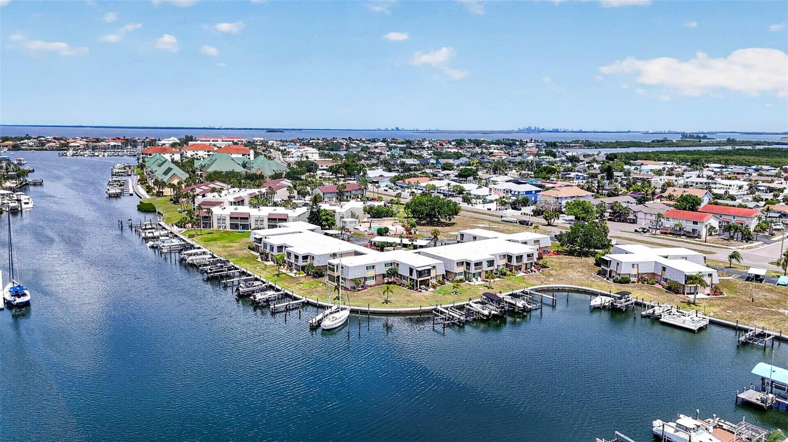 Image 72 of 79 For 1008 Apollo Beach Boulevard 206