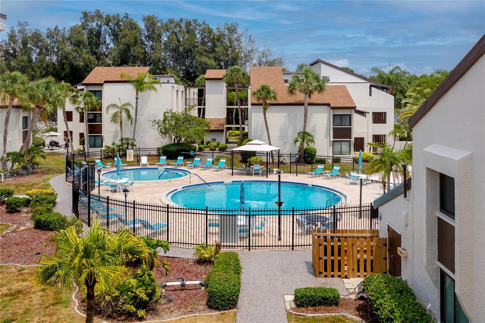 Image 31 of 39 For 2207 Belleair Road B30